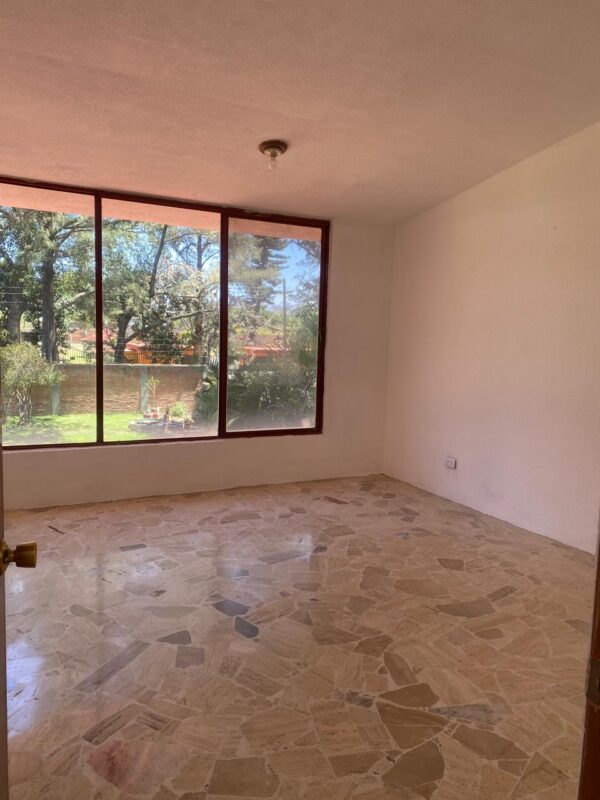 Residencia EN VENTA  en Atlixco. A 500 m de Plaza Moraleda, - Image 4