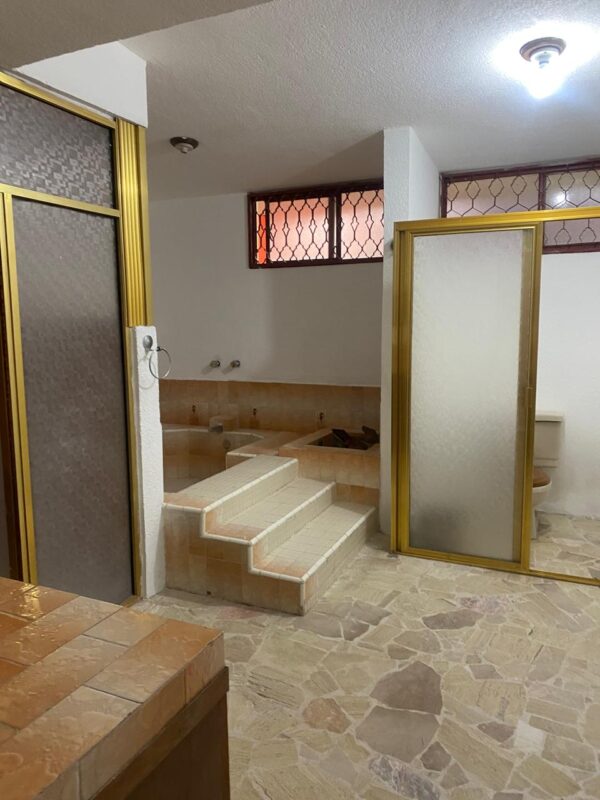 Residencia EN VENTA  en Atlixco. A 500 m de Plaza Moraleda, - Image 3