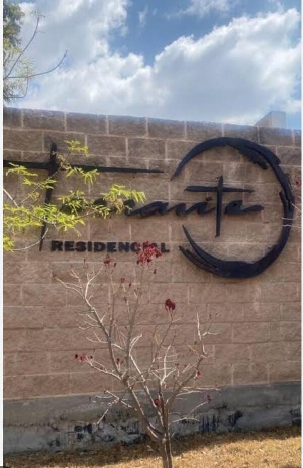 Lote de 132.80 m2 en el Fraccionamiento Terravita - Image 2