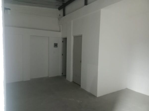 RENTO BODEGA DE 909.5 M2 COLONIA TEPEYAC PUEBLA - Image 6