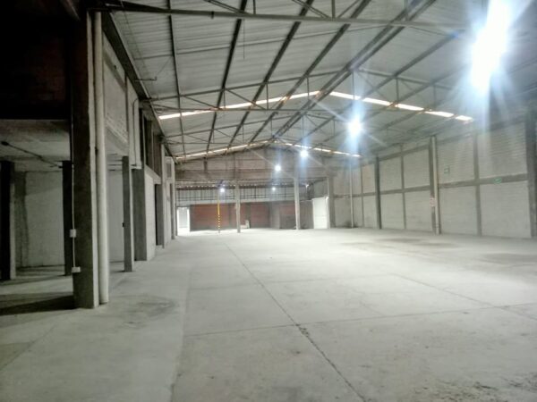 RENTO BODEGA DE 909.5 M2 COLONIA TEPEYAC PUEBLA - Image 9