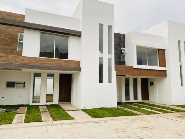 CASA EN CHOLULA FRACCIONAMIENTO CERRADO DESDE $2,900,000