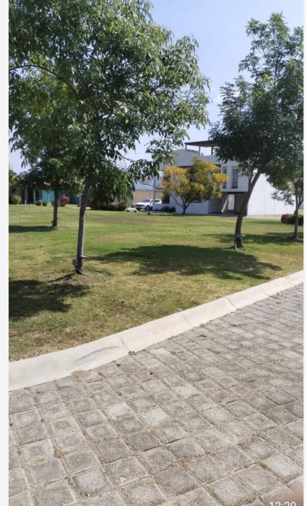 Lote en venta Fraccionamiento Entre Alamedas en Atlixco - Image 5