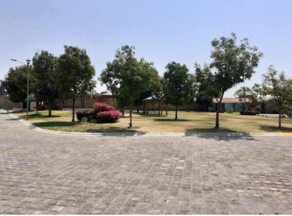 Lote en venta Fraccionamiento Entre Alamedas en Atlixco - Image 2