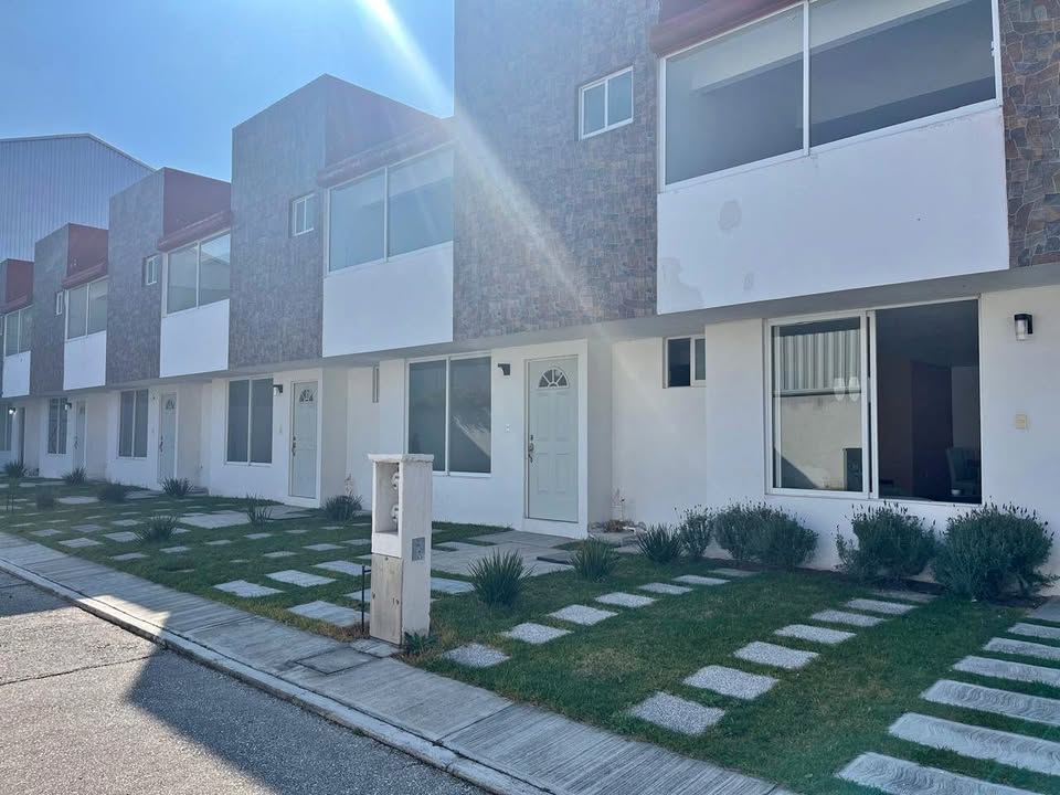 6 CASAS NUEVAS EN FRACCIONAMIENTO CERRADO A UN COSTADO DE FINSA,VW Y ZONA INDUSTRIAL