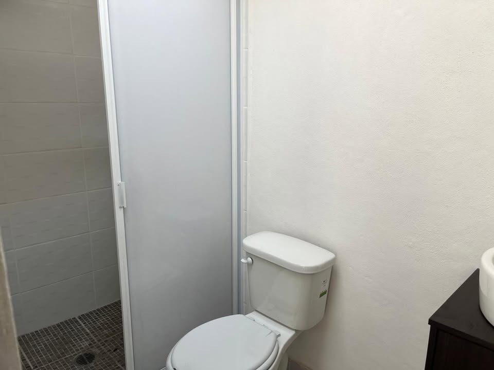 6 CASAS NUEVAS EN FRACCIONAMIENTO CERRADO A UN COSTADO DE FINSA,VW Y ZONA INDUSTRIAL - Image 5