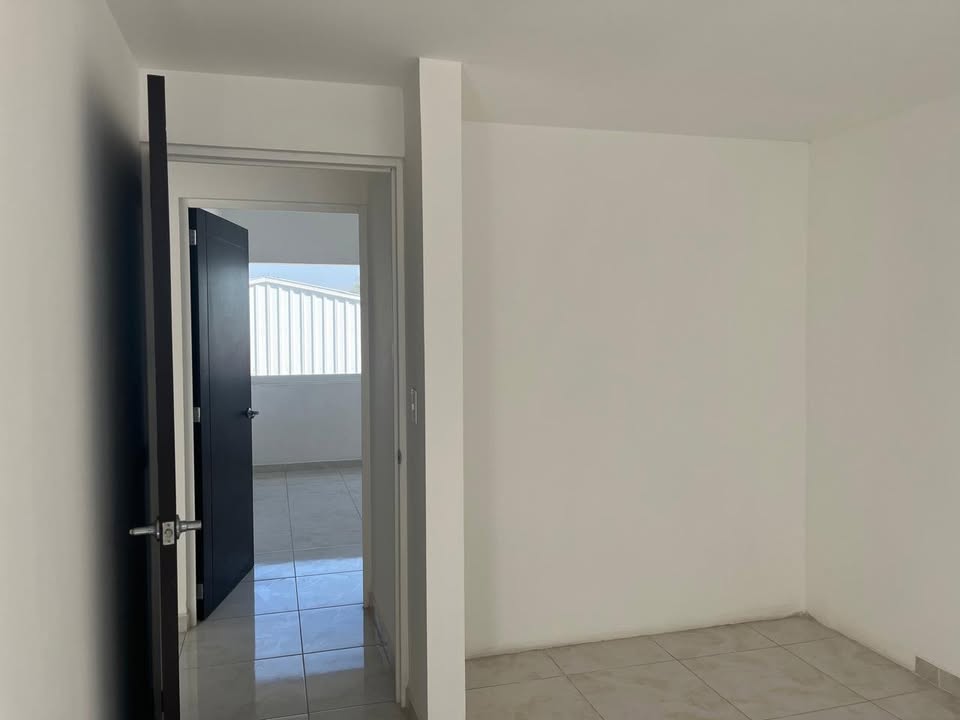 6 CASAS NUEVAS EN FRACCIONAMIENTO CERRADO A UN COSTADO DE FINSA,VW Y ZONA INDUSTRIAL - Image 7