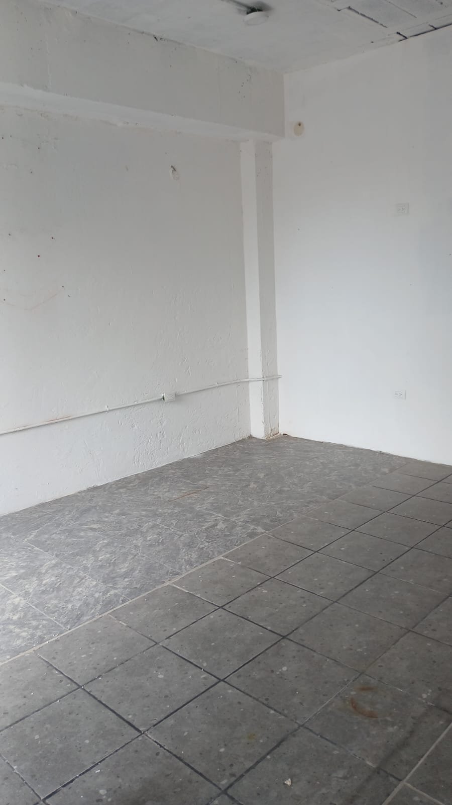 LOCAL EN RENTA. PZA OLIVOS CTO JUAN PABLO II (Local 9) - Image 5