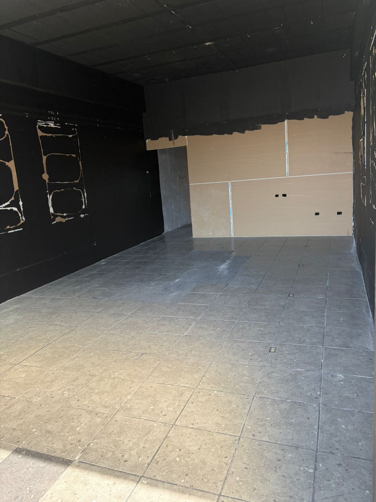 LOCAL EN RENTA. PZA OLIVOS CTO JUAN PABLO II (Local 10) - Image 3