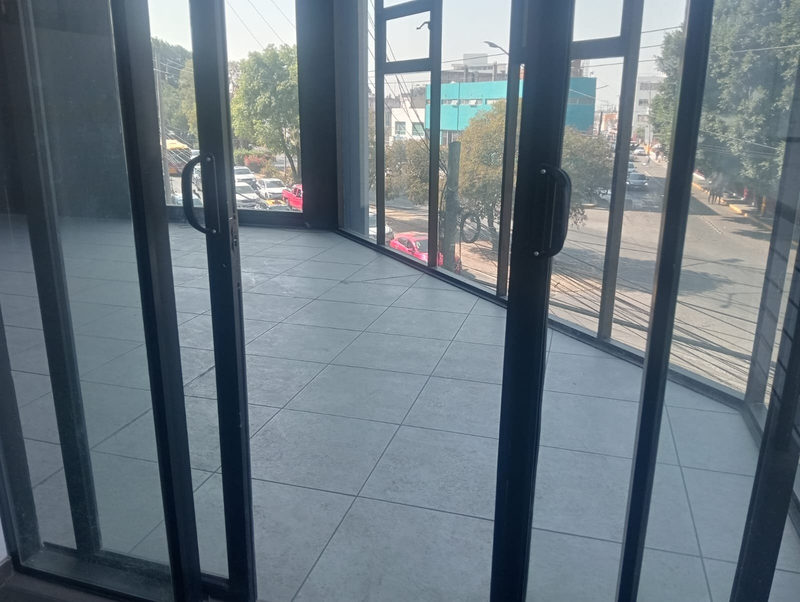 Local Renta Plaza Anzures (4 Derecho) - Image 2