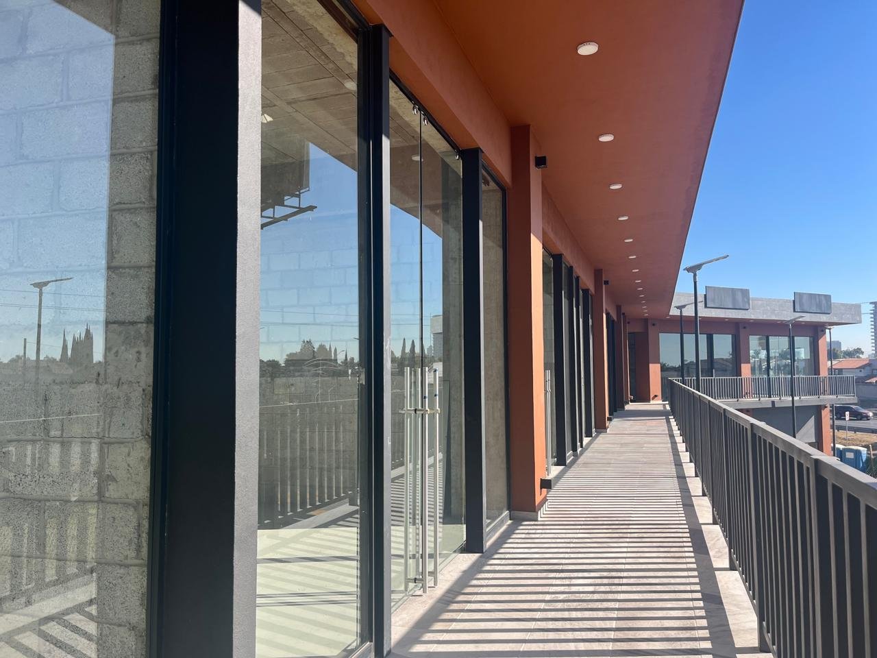 Local en Plaza Comercial El Secreto zona Angelopolis (Renta) - Image 2